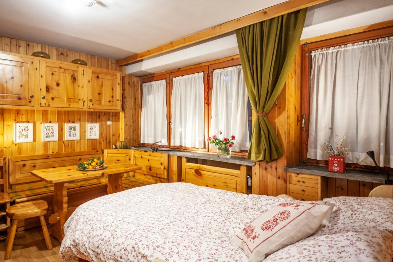Casa-Chalet, In Centro A Courmayeur! Exterior foto
